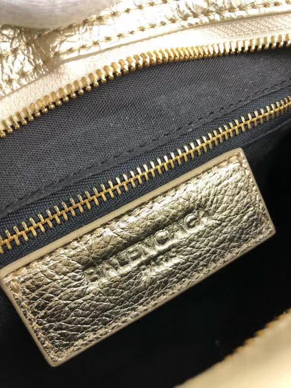 BALENCIAG巴黎世家 原版 義大利進口爆裂銀皮 新款 手提單肩斜挎包  BL1240